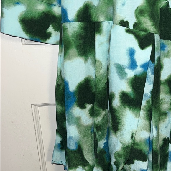 Tuckernuck Green and Blue Dress long sleeve size M - Picture 5 of 7